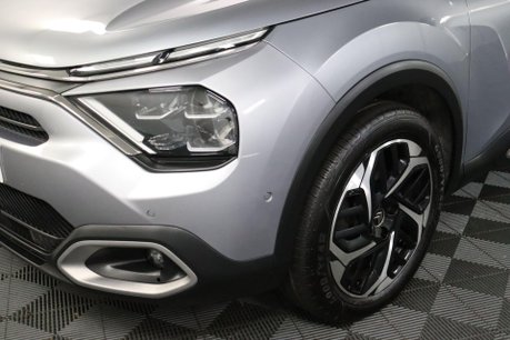 Citroen C4 PURETECH SHINE S/S 31