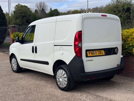 Vauxhall Combo 1.2 Combo 2300 CDTi S/S 10