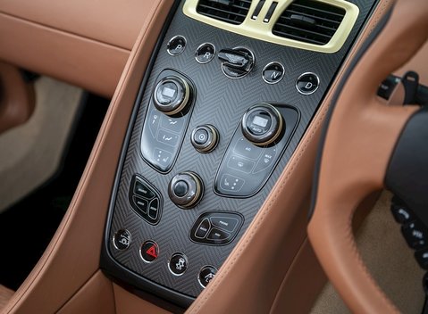 Aston Martin Zagato Vanquish Speedster 18