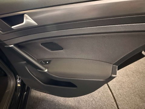 Volkswagen Golf 1.5 Golf SE Nav TSi Evo Semi-Auto 5dr 40