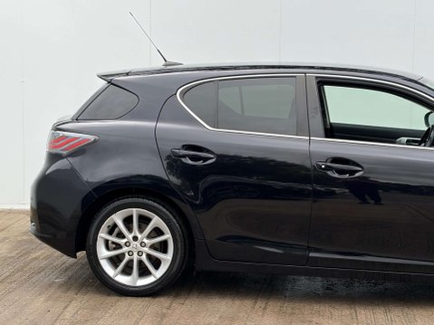 Lexus CT 1.8 CT 200h Luxury CVT 5dr 12