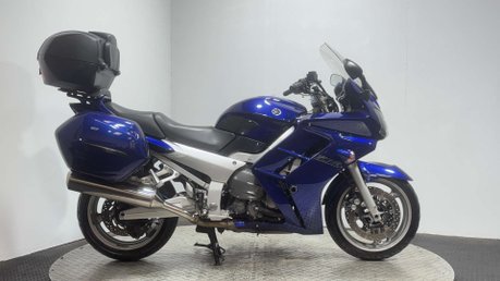 Yamaha FJR1300 2005 49K FULL LUGGAGE NEW MOT NEW TYRES SERVICED 1