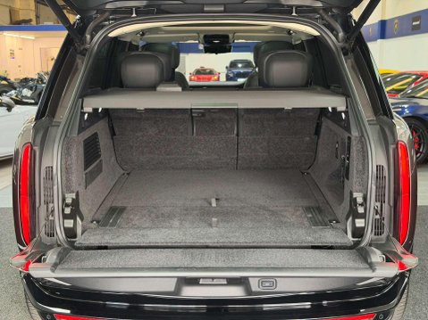 Land Rover Range Rover 4.4 P530 V8 First Edition SUV 5dr Petrol Auto 4WD Euro 6 (s/s) (530 ps) 39