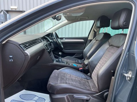 Volkswagen Passat 2.0 Passat GT TDI BlueMotion Technology 5dr 12