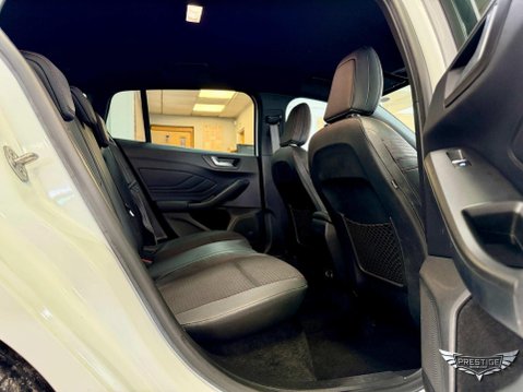 Ford Focus 1.5T EcoBoost ST-Line X Euro 6 (s/s) 5dr 58