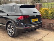 Volkswagen Tiguan 2.0 Tiguan R-Line TDI BlueMotion Technology 4Motion Semi-Auto 4WD 5dr 18