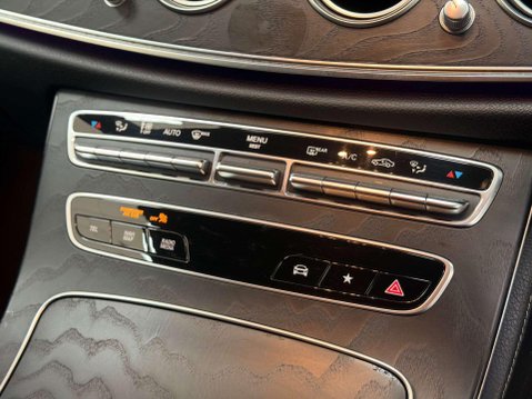 Mercedes-Benz E Class 2.0 E220d AMG Line Saloon 4dr Diesel G-Tronic+ Euro 6 (s/s) (194 ps) 37