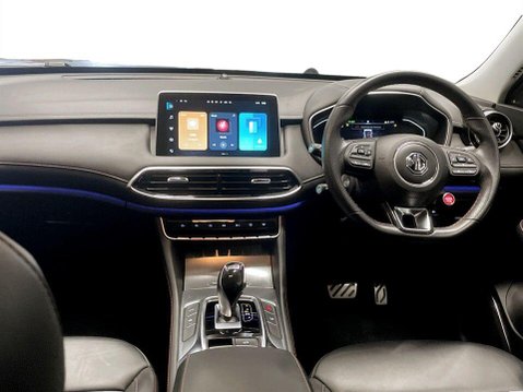 MG HS 1.5 T-GDI Trophy SUV 5dr Petrol DCT Euro 6 (s/s) (162 ps) Alloys - Air Con 19