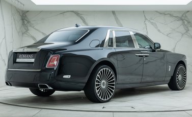 Rolls-Royce Phantom VIII 4