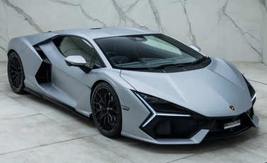Lamborghini Revuelto 13