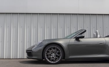 Porsche 911 (992) Carrera 4S Cabriolet 26