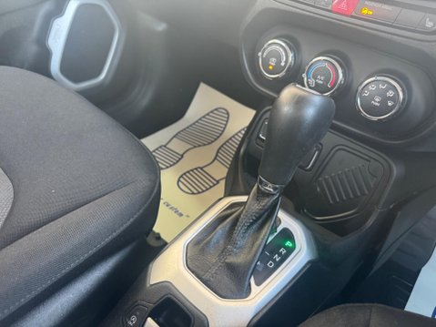 Jeep Renegade 1.4T MultiAirII Longitude DDCT Euro 6 (s/s) 5dr 23