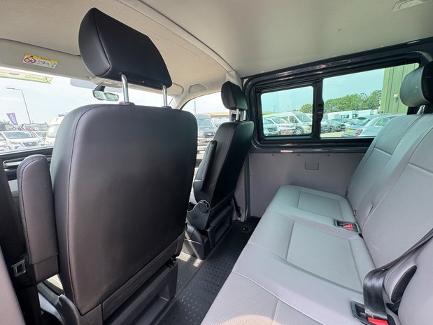 Volkswagen Transporter Crew Cab [SOLD CM] AUTO SWB L1H1 T32 Tdi Kombi Highline Air Con Sensors SEL 14