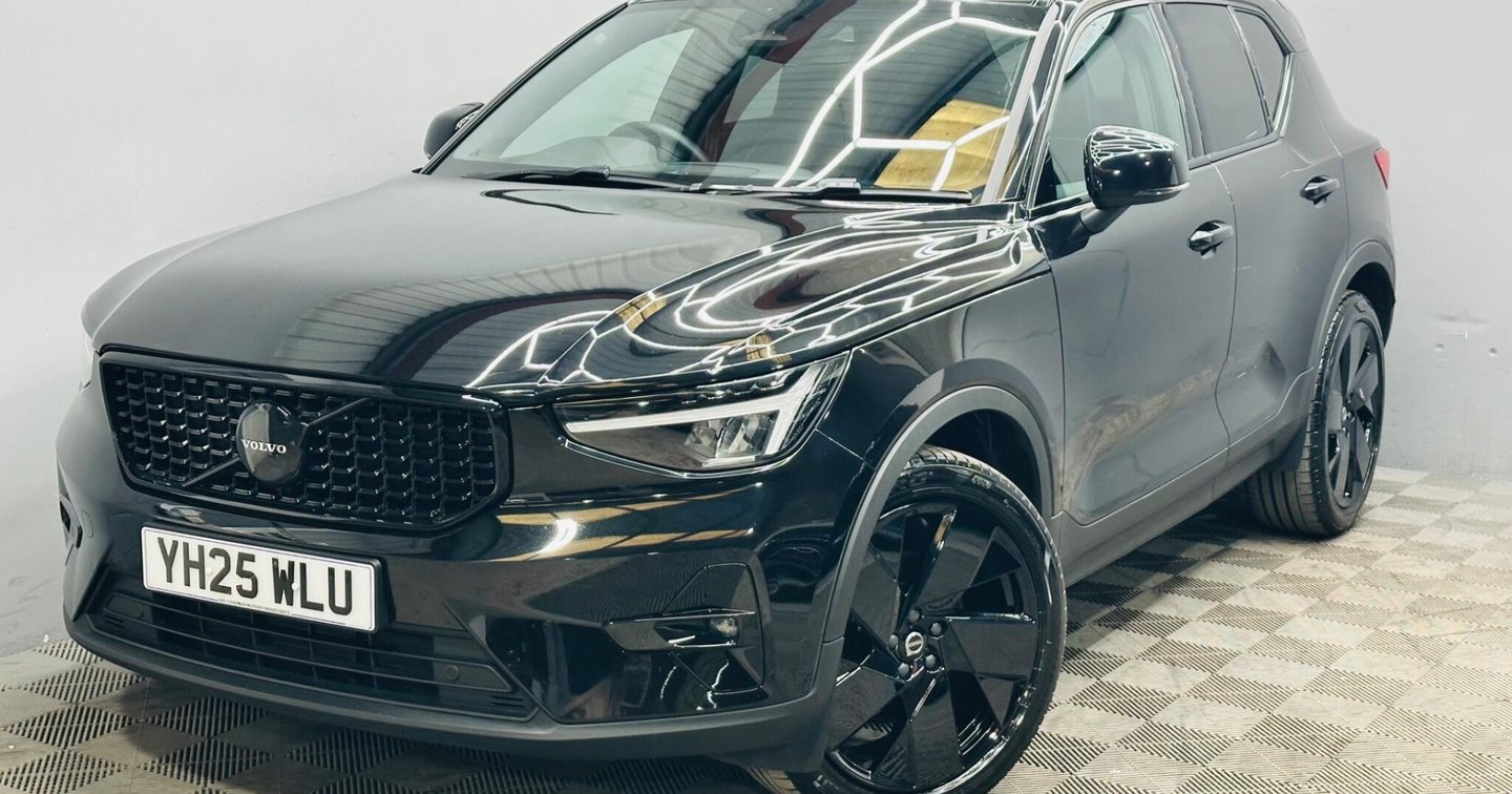 2025 Volvo Xc40