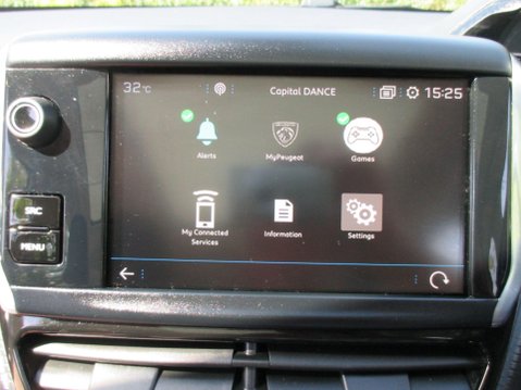 Peugeot 2008 1.2 PureTech Allure Premium Euro 6 (s/s) 5dr 37