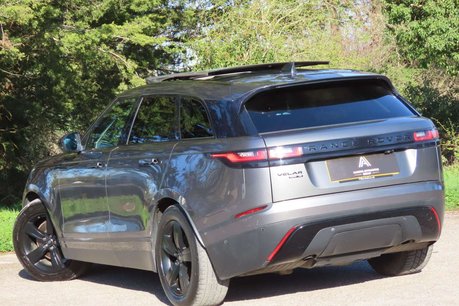 Land Rover Range Rover Velar 3.0 D300 SE Auto 4WD Euro 6 (s/s) 5dr 7