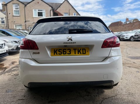Peugeot 308 1.6 THP Feline Hatchback 5dr Petrol Manual 5
