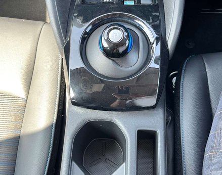 Nissan LEAF Leaf N-Connecta Electric 110Kw 39kWh (AUTOMATIC) 5dr 68