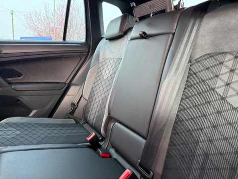Volkswagen Tiguan 1.5 TSI R-Line DSG Euro 6 (s/s) 5dr 20