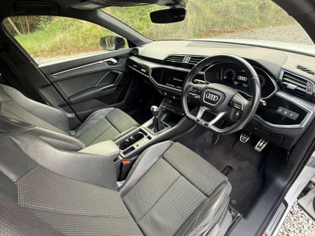 Audi Q3 1.5 TFSI CoD 35 Black Edition Sportback 5dr Petrol Manual Euro 6 (s/s) (150 11