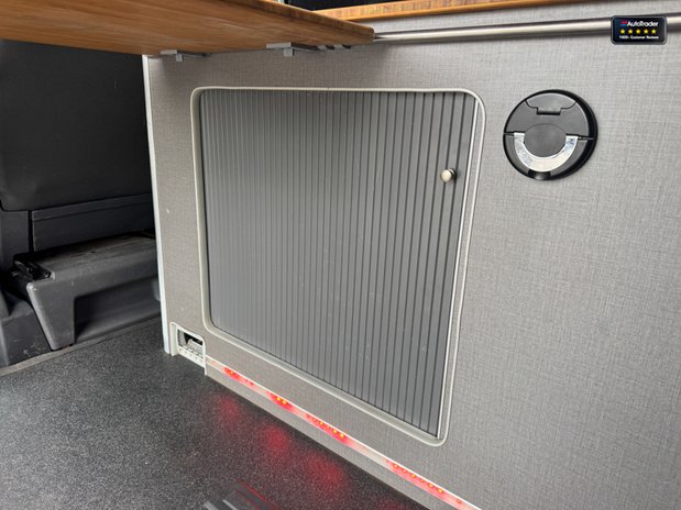 Volkswagen Transporter Camper|LWB|Highline|Electric PopTop|4 Berth|4 Belt 11