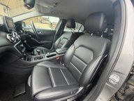 Mercedes-Benz GLA GLA 200 SE EXECUTIVE 18