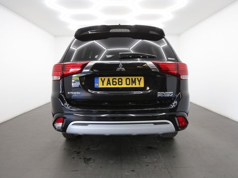 Mitsubishi Outlander 2.4h TwinMotor 13.8kWh 4h CVT 4WD Euro 6 (s/s) 5dr 6