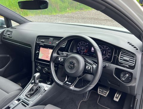 Volkswagen Golf 2.0 Golf R TSi 4Motion Semi-Auto 4WD 5dr 16