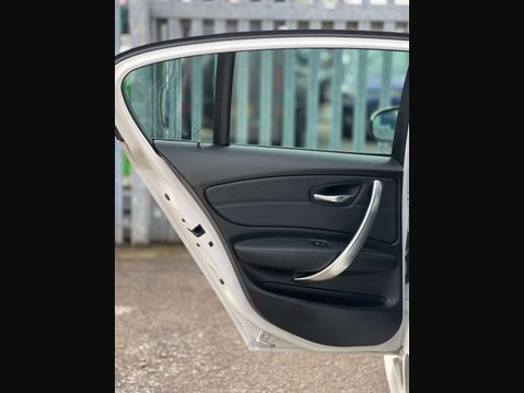 BMW 1 Series 2.0 118d M Sport 5dr 29