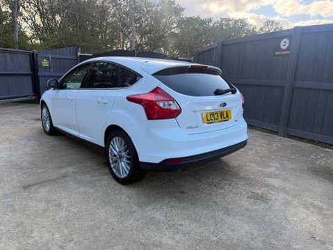Ford Focus 1.0T EcoBoost Zetec Hatchback 5dr Petrol Manual Euro 5 (s/s) (125 ps) 8