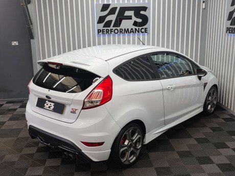 Ford Fiesta 1.6T EcoBoost ST-3 Hatchback 3dr Petrol Manual Euro 6 (182 ps) 36