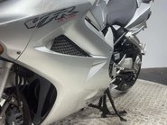 Honda VFR 2001 VTEC ONLY 19K NEW MOT SERVICED SPORTS EXHAUST 800CC 36