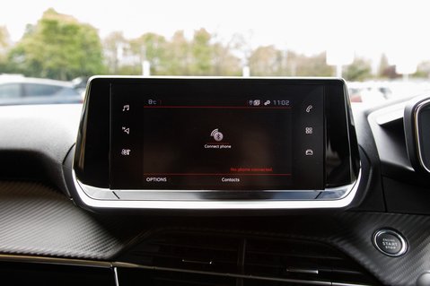 Peugeot 2008 PURETECH S/S ALLURE PREMIUM PLUS 26