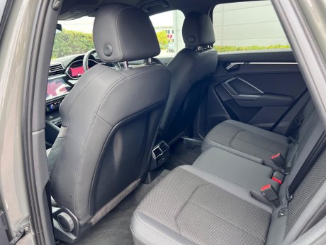 Audi Q3 2.0 TFSI 40 S line S Tronic quattro Euro 6 (s/s) 5dr 35