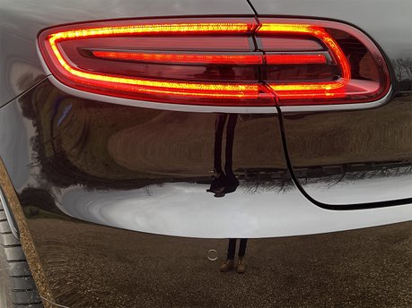 Porsche Macan TURBO PDK 23