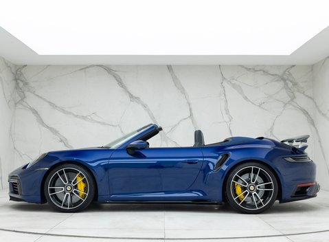 Porsche 911 Turbo S Cabriolet (992) 6