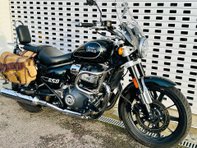Royal Enfield Super Meteor 0.6 Super Meteor 650 8