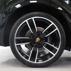 Porsche Cayenne V6 Platinum Edition - PTS Colour and Incredible Specification 1