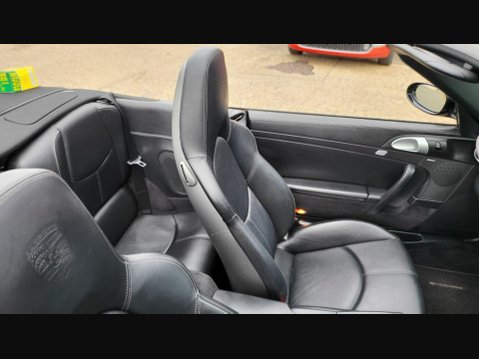 Porsche 911 CARRERA 4 TIPTRONIC S 25