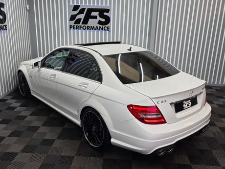 Mercedes-Benz C Class 6.3 C63 V8 AMG Saloon 4dr Petrol SpdS MCT Euro 5 (457 ps) 45
