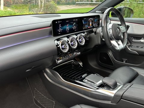 Mercedes-Benz A Class 2.0 A35 AMG (Premium Plus) 7G-DCT 4MATIC Euro 6 (s/s) 5dr 31