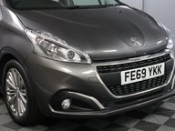 Peugeot 208 PURETECH S/S SIGNATURE 26