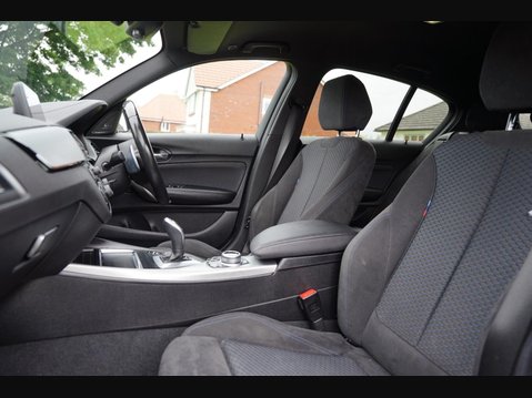 BMW 1 Series 2.0 120d M Sport Shadow Edition Auto xDrive Euro 6 (s/s) 5dr 23