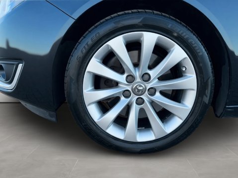 Vauxhall Insignia 2.0T SIDI Elite 5dr [Start Stop] 36