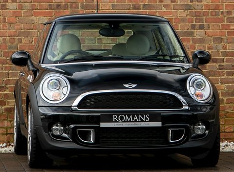 Mini Hatch S Inspired by Goodwood 1