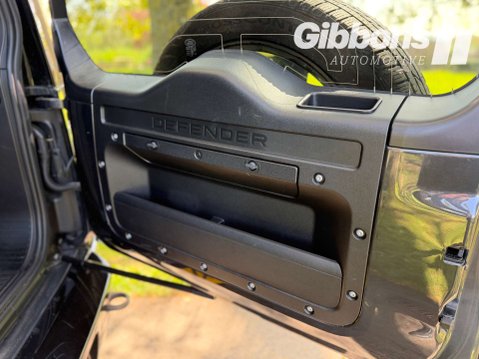 Land Rover Defender 5.0 Defender V8 Auto 4WD 5dr 35