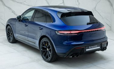 Porsche Macan GTS 12