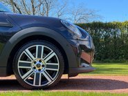 Mini Hatch COOPER EXCLUSIVE 25
