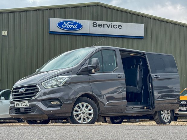 Ford Transit Custom Crew Cab AUTO SWB L1H1 Low Roof Limited 320 Air Con Alloys Nav Euro 6 1