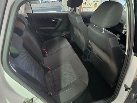 Volkswagen Polo 1.0 TSI BlueMotion Tech BlueMotion Euro 6 (s/s) 5dr 17